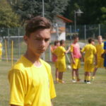 CHI ALTRO VUOLE AIUTARE IL FIGLIO PORTIERE A VINCERE LA SFIDA CONTRO LA TIMIDEZZA?